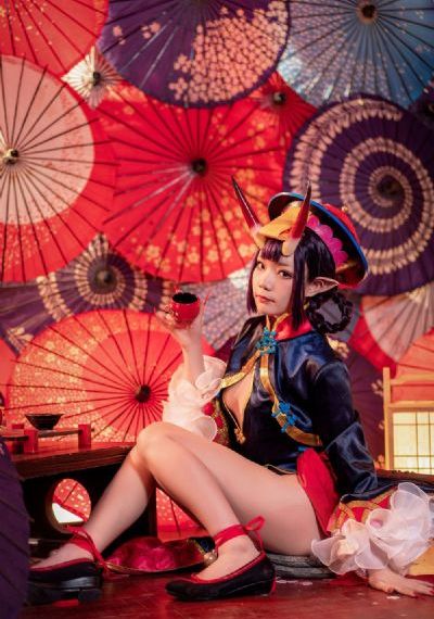 半夜我熟练扒下妈妈的内裤视频_高清高清视频观看