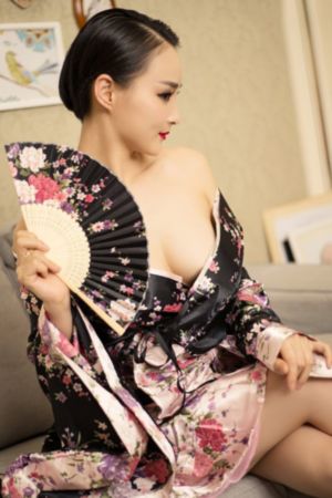 《特殊的精油按摩》4_4K在线观看高清