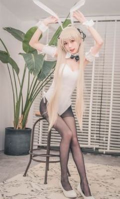 裙子里面的怪兽动画片_1080P免费播放